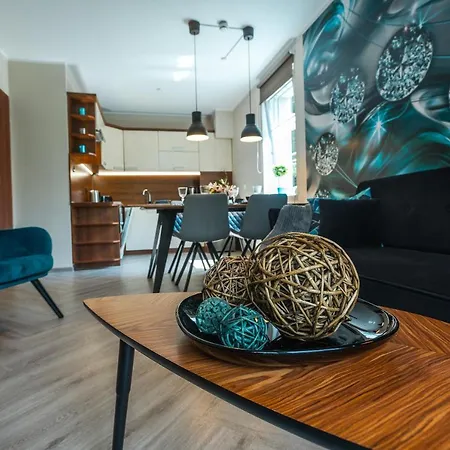 Apartment Snowapart W Villi Avangarda *